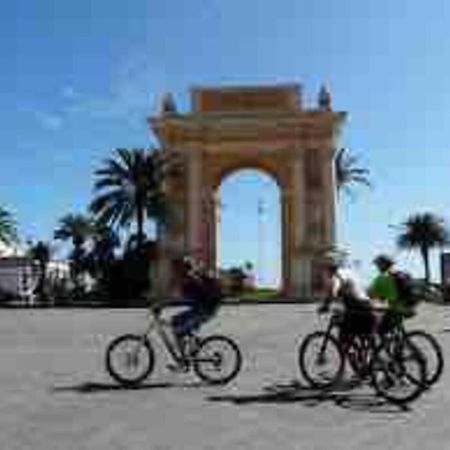 Appartamento In Centro Storico Finale Ligure Esterno foto