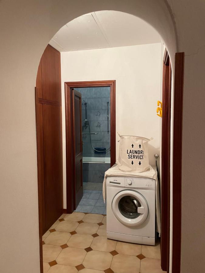 Appartamento In Centro Storico Finale Ligure Esterno foto